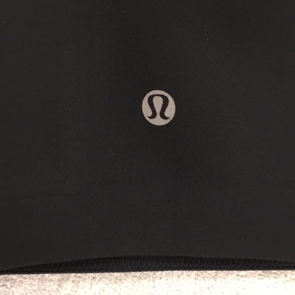 Lululemon NWOT Blk Booby Bracer Bra - Picture 3 of 7